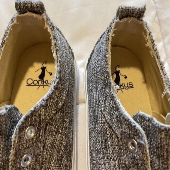 Corkys Gray Slip-On Sneakers | Size 8 | Never Worn | Pink Sole | Casual Comfort - Picture 3 of 7